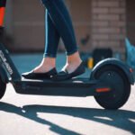 How To Ride A Spin Scooter?